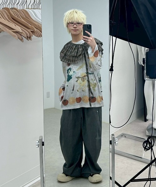 Never mind the XU / Chikashitsu+(ネバーマインド ザ エックスユー / チカシツプラス)の「【Nerd out XU】side tuck slacks / 【ナードアウトエックスユー】サイドタックスラックス <着用動画あり>(スラックス・メンズ・グレー/ブラック・M/L)」の21枚目の写真