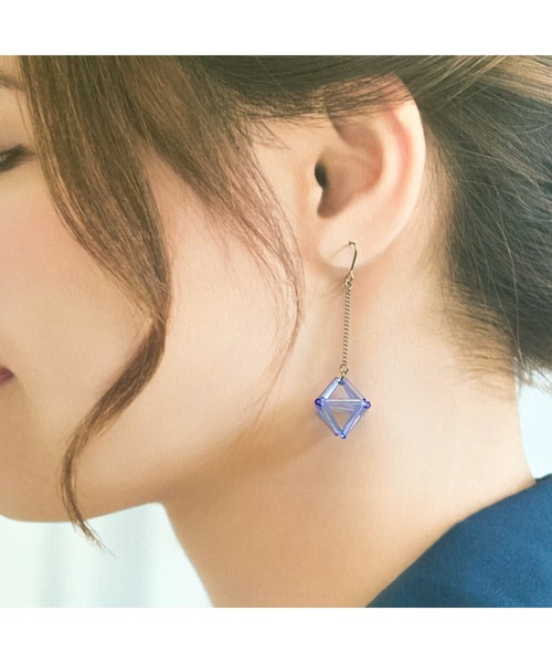 tone（トーン）の「【TOMEI LAB】ヒンメリ風 正八面体 揺れる ピアス(MA)（ピアス（両耳用）・レディース・ピンクゴールド/ライトグリーン/ゴールド/ライトブルー・FREE）」の11枚目の写真