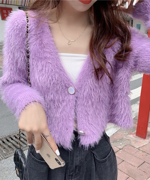 VIBGYOR(ヴィブジョー)の「【EIZZ/アイズ】シャギーニット Vネック クロップドカーディガン(カーディガン/ボレロ・レディース・パープル/ホワイト/ブラック/ブルー・FREE)」の4枚目の写真