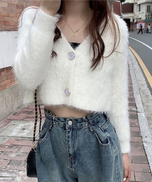 VIBGYOR(ヴィブジョー)の「【EIZZ/アイズ】シャギーニット Vネック クロップドカーディガン(カーディガン/ボレロ・レディース・パープル/ホワイト/ブラック/ブルー・FREE)」の11枚目の写真