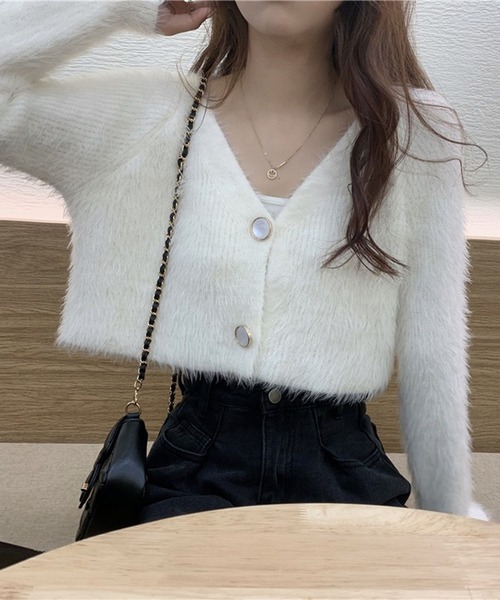 VIBGYOR(ヴィブジョー)の「【EIZZ/アイズ】シャギーニット Vネック クロップドカーディガン(カーディガン/ボレロ・レディース・パープル/ホワイト/ブラック/ブルー・FREE)」の12枚目の写真