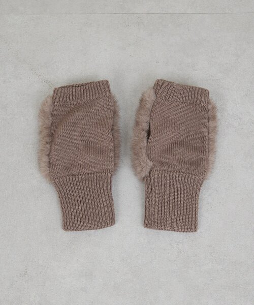 GALLARDAGALANTE（ガリャルダガランテ）の「エコファーハンドウォーマー（その他小物・レディース・ベージュ/グレイッシュベージュ・FREE）」の9枚目の写真