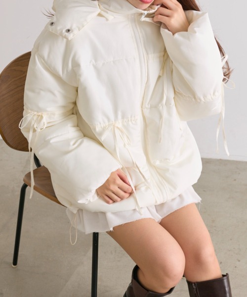 OLIVE des OLIVE（オリーブデオリーブ）の「リボンエコダウンミドル丈ブルゾン（ダウンジャケット/コート・レディース・ブラック/オフホワイト/ピンク・FREE）」の22枚目の写真