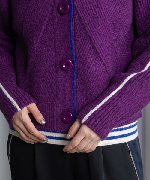 MARECHAL TERRE（マルシャルテル）の「クルーネックカラーカーディガン（カーディガン/ボレロ・レディース・レッド/ライム/パープル/ブラック・MEDIUM）」の16枚目の写真