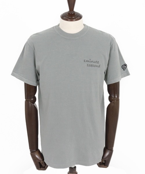 1minute 1second(ワンミニットワンセカンド)の「mt10113-cursive embroidery pigment T-shirt Tシャツ(1M26H340)(Tシャツ/カットソー・メンズ・ライトグレー/ネイビー/ブラック・S/XL/L/M)」の21枚目の写真
