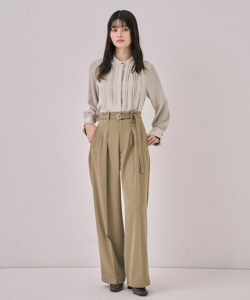 UNITED TOKYO（ユナイテッドトウキョウ）の「【WEB限定カラーあり】ピンタックバイカラーブラウス｜ウォッシャブル/オフィスカジュアル/オケージョン/細見え/通勤/冬服（シャツ/ブラウス・レディース・グレー/ベージュ/ネイビー・FREE）」の17枚目の写真