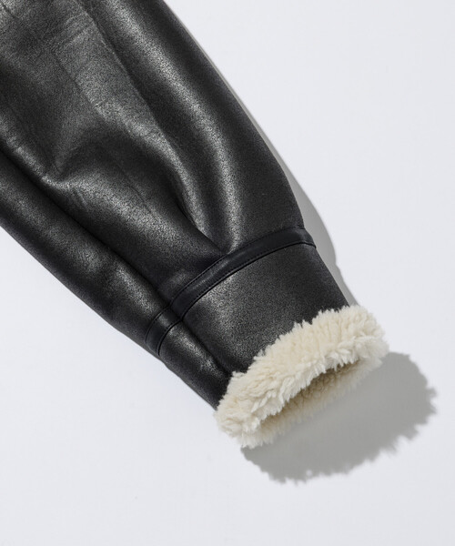 HINSON(ヒンソン)の「HINSON/ヒンソン B-3 フェイクムートン ジャケット(ブルゾン・メンズ・ブラック/ブラウン・MEDIUM/LARGE)」の10枚目の写真