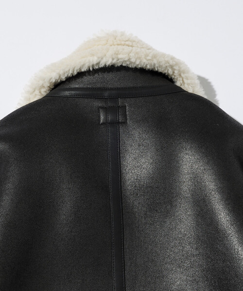 HINSON(ヒンソン)の「HINSON/ヒンソン B-3 フェイクムートン ジャケット(ブルゾン・メンズ・ブラック/ブラウン・MEDIUM/LARGE)」の16枚目の写真