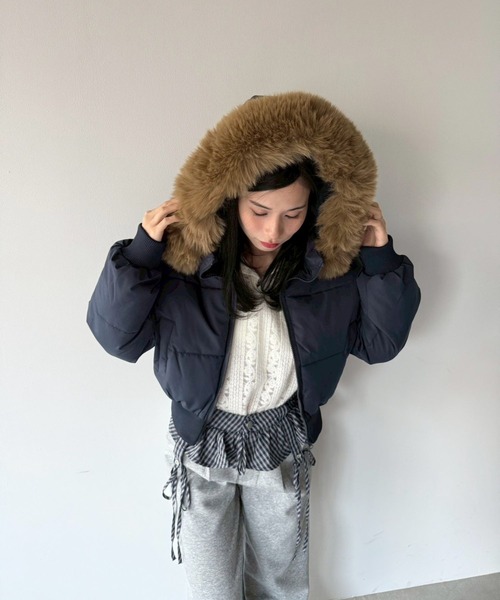 SANSeLF（サンセルフ）の「【SANSeLF】 ショートボリュームダウンジャケット saw25a059（ダウンジャケット/コート・レディース・ネイビー/ベージュ・FREE）」の9枚目の写真