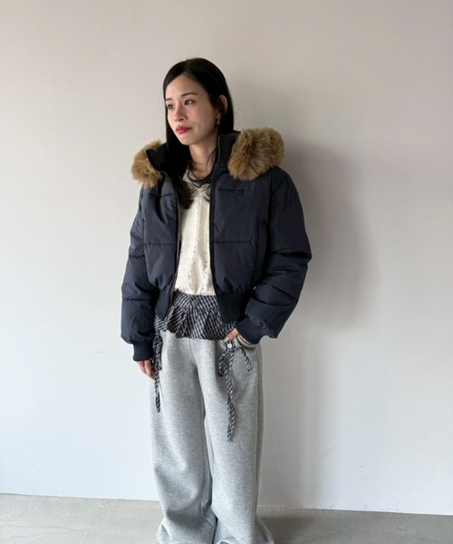 SANSeLF（サンセルフ）の「【SANSeLF】 ショートボリュームダウンジャケット saw25a059（ダウンジャケット/コート・レディース・ネイビー/ベージュ・FREE）」の10枚目の写真