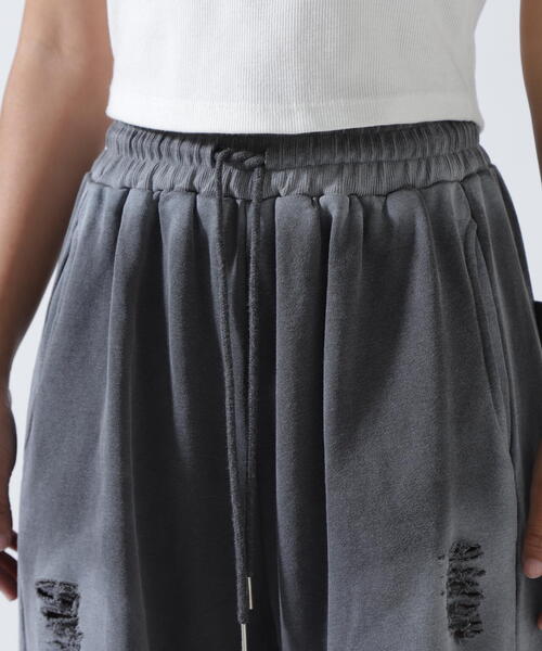 ROYAL FLASH(ロイヤルフラッシュ)の「MITSUKI/ミツキ/ハイダメージスウェットパンツ(スウェットパンツ・レディース・グレー/ブラック・F)」の10枚目の写真