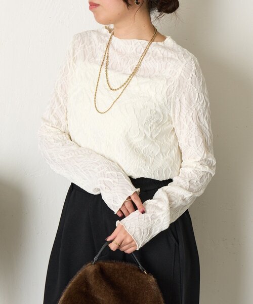 Jena espace merveilleux（ジェナ　エスパスメルヴェイユ）の「【インナーにも◎】ウェーブジャガードプルオーバー（Tシャツ/カットソー・レディース・ブラック/アイボリー・FREE）」の9枚目の写真