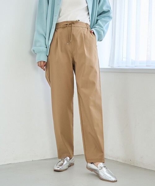 coen(コーエン)の「【定番/新サイズ登場】イージービューティーテーパードパンツ(WEB限定サイズあり)(スラックス・レディース・ベージュ/ブラック/ダークグレー/ライトピンク/コバルトブルー/モカ・XS/XL/L/M/S)」の12枚目の写真