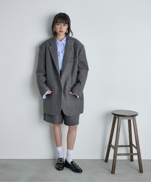 THE YOn(ザヨン)の「フリルアクセントロングカフストライプシャツ(シャツ/ブラウス・レディース・サックスブルー/グレイッシュベージュ/チャコールグレー・FREE)」の19枚目の写真