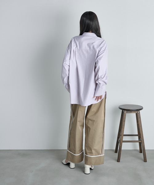 THE YOn(ザヨン)の「フリルアクセントロングカフストライプシャツ(シャツ/ブラウス・レディース・サックスブルー/グレイッシュベージュ/チャコールグレー・FREE)」の10枚目の写真