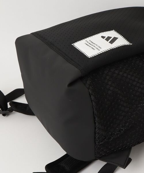 adidas(アディダス)の「マストハブ バックパック シーズナル / アディダス adidas(バックパック/リュック・メンズ・ブラック・FREE)」の8枚目の写真