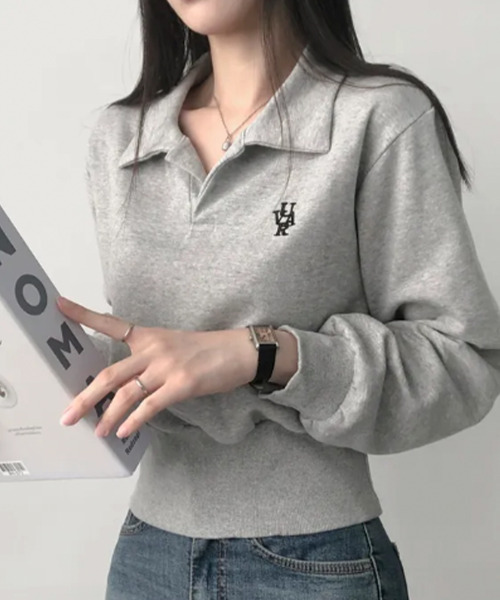 VIVID LADY(ビビッドレディー)の「Vネック 襟付き ショート丈 スウェット(スウェット・レディース・ネイビー/ライトグレー/グレー/ライトベージュ・FREE)」の11枚目の写真