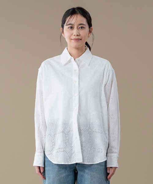 Levi's(リーバイス)の「Levi's/リーバイス ハーリー オーバーサイズシャツ(シャツ/ブラウス・レディース・ホワイト・S/M/L)」の1枚目の写真
