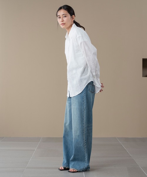 Levi's(リーバイス)の「Levi's/リーバイス ハーリー オーバーサイズシャツ(シャツ/ブラウス・レディース・ホワイト・S/M/L)」の4枚目の写真