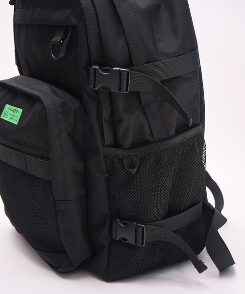 KiU（キウ）の「エブリディバックパック 15インチPC対応 (34L)（バックパック/リュック・レディース・ブラック/サンドベージュ・FREE）」の20枚目の写真