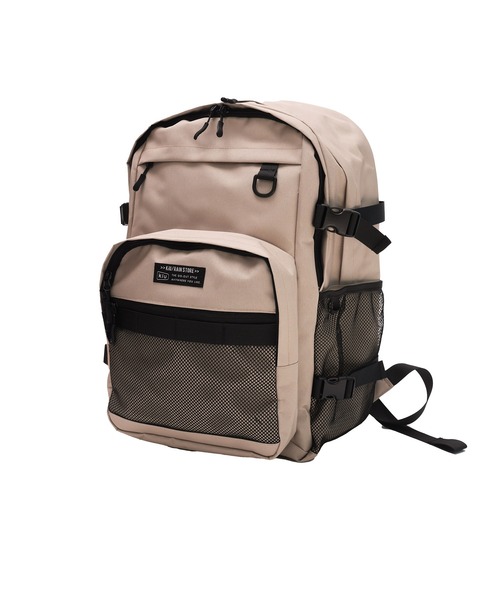 KiU（キウ）の「エブリディバックパック 15インチPC対応 (34L)（バックパック/リュック・レディース・ブラック/サンドベージュ・FREE）」の11枚目の写真