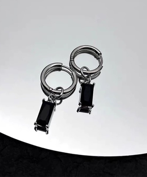 WARAIJOGO(ワライジョウゴ)の「EK515/ブラックストーンドロップペアピアス/メンズ/両耳用(NEZ)(ピアス(両耳用)・メンズ・シルバー・FREE)」の4枚目の写真