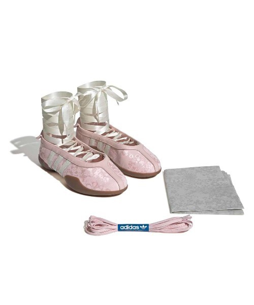 adidas(アディダス)の「adidas originals TAEKWONDO MEI BALLET W(アディダスオリジナルス テコンドー メイ バレエ W)(バレエシューズ・レディース・ピンク系/ブラック系・23cm/23.5cm/24cm/24.5cm/25cm)」の1枚目の写真