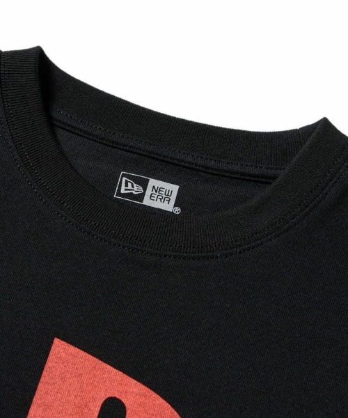 NEW ERA（ニューエラ）の「【NEW ERA】キッズ Youth 長袖 コットン Tシャツ PlayStation プレイステーション ファミリーマーク ニューエラロゴ / ブラック [SSL]（Tシャツ/カットソー・キッズ・ブラック・130/140/150/160）」の4枚目の写真
