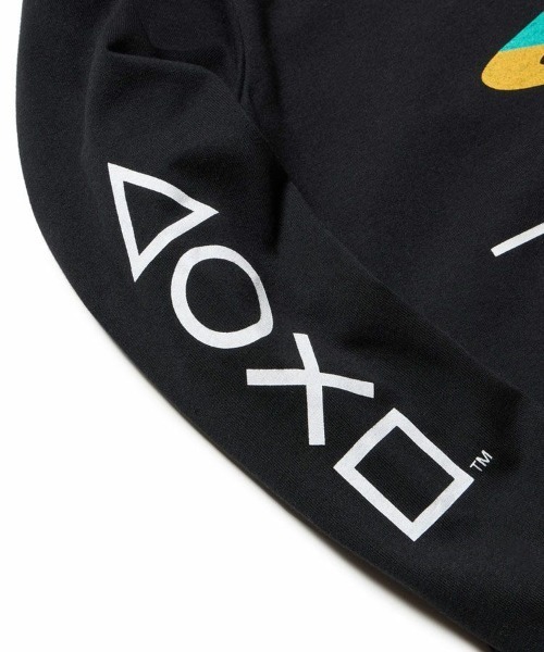 NEW ERA（ニューエラ）の「【NEW ERA】キッズ Youth 長袖 コットン Tシャツ PlayStation プレイステーション ファミリーマーク ニューエラロゴ / ブラック [SSL]（Tシャツ/カットソー・キッズ・ブラック・130/140/150/160）」の6枚目の写真
