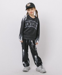 URBAN CHERRY | 【2点セット】スプレーロゴプリントトレーナー+ペイントプリントサイドラインパンツ(スウェット)