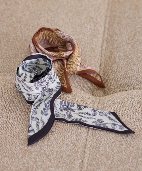 VIS（ビス）の「ナロースカーフ（バンダナ/スカーフ・レディース・ホワイト/オフホワイト/ブラウン・FREE）」の5枚目の写真