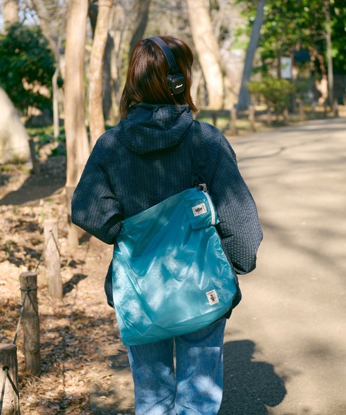 COBMASTER(コブマスター)の「【COBMASTER】COB-CR PKB SQUIRE SHOULDER / コブマスター スクエア型ショルダーバッグ(ショルダーバッグ・メンズ・ホワイト/ブラック/サックスブルー/パープル/テラコッタ・FREE)」の4枚目の写真