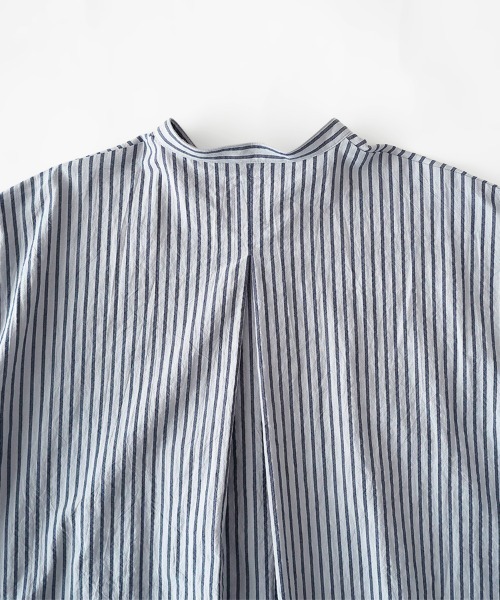 休日と詩(キュウジツトウタ)の「小さなポケットのロングシャツ(シャツ/ブラウス・レディース・ベージュ系その他/ブルー系その他・FREE)」の18枚目の写真