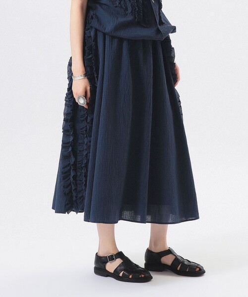 BEAMS BOY（ビームスボーイ）の「ドビー フリル スカート（スカート・レディース・オフホワイト/ネイビー・ONE SIZE）」の2枚目の写真