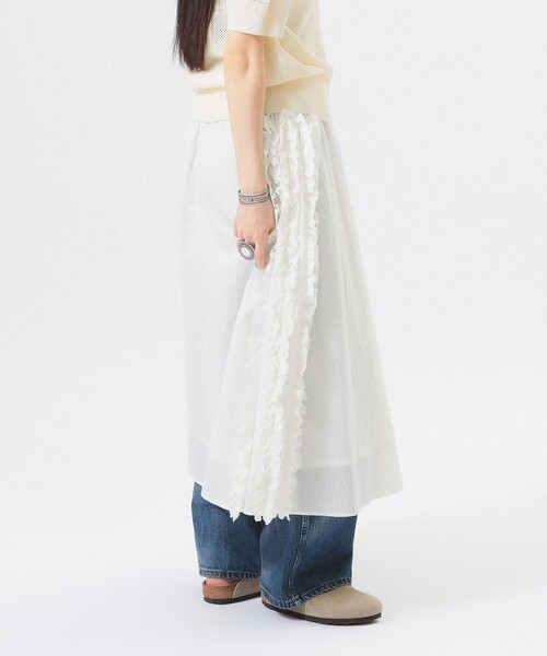 BEAMS BOY（ビームスボーイ）の「ドビー フリル スカート（スカート・レディース・オフホワイト/ネイビー・ONE SIZE）」の7枚目の写真