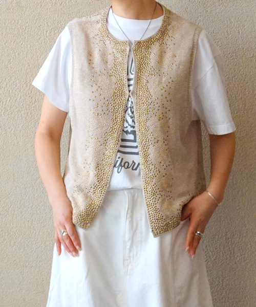 JOURNAL STANDARD LUXE（ジャーナルスタンダード　ラックス）の「LC ビジューベスト（ベスト・レディース・ベージュ/ライトグレー・FREE）」の6枚目の写真