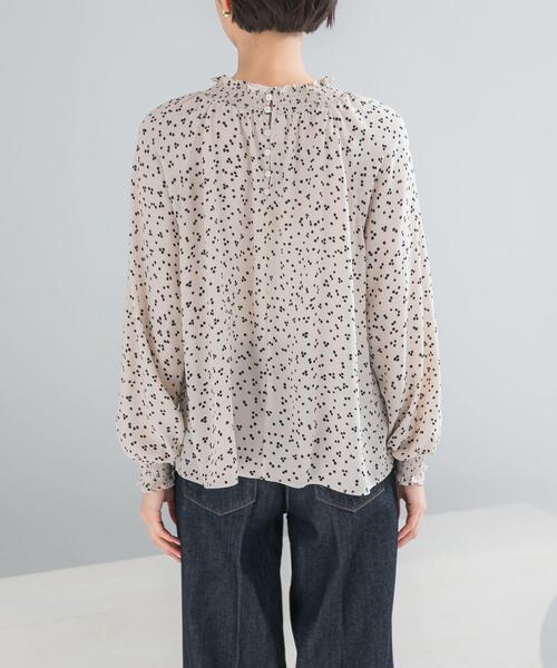 URBAN RESEARCH ROSSO WOMEN(アーバンリサーチ ロッソ)の「『WEB/一部店舗限定』ウォッシャブルランダムドットブラウス(シャツ/ブラウス・レディース・ブラック/ライトベージュ・FREE)」の8枚目の写真