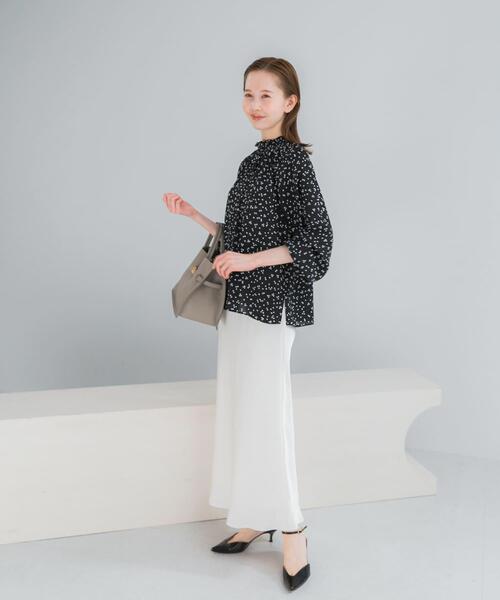 URBAN RESEARCH ROSSO WOMEN(アーバンリサーチ ロッソ)の「『WEB/一部店舗限定』ウォッシャブルランダムドットブラウス(シャツ/ブラウス・レディース・ブラック/ライトベージュ・FREE)」の15枚目の写真