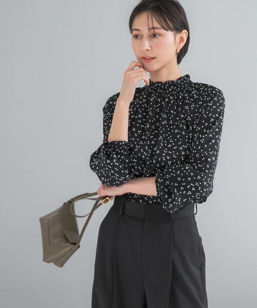 URBAN RESEARCH ROSSO WOMEN(アーバンリサーチ ロッソ)の「『WEB/一部店舗限定』ウォッシャブルランダムドットブラウス(シャツ/ブラウス・レディース・ブラック/ライトベージュ・FREE)」の18枚目の写真