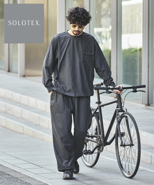 FREAK'S STORE(フリークスストア)の「パッカブル ロングスリーブ トラベルセットアップ Fabric by SOLOTEX(R) ミニバッグ付き(Tシャツ/カットソー・メンズ・チャコールグレー/ブラック/ネイビー/ブラウン/オリーブ・SMALL/MEDIUM/LARGE)」の8枚目の写真