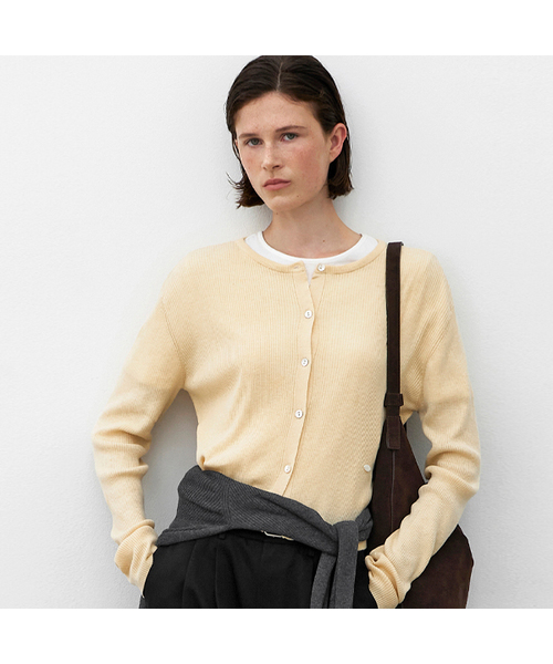 ATELIER NAIN（アトリエナイン）の「ESSENTIAL NOAH CROP CARDIGAN (Z-CD-2223)（カーディガン/ボレロ・レディース・ブラック/グレー/イエロー/アイボリー・FREE）」の4枚目の写真