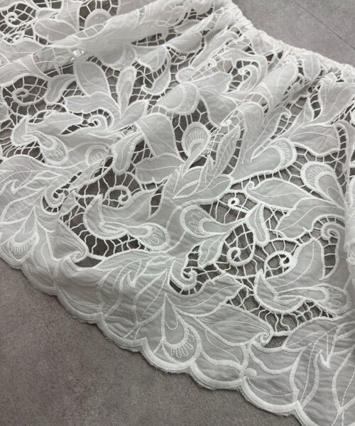 Omekashi（オメカシ）の「マルチレーススカーフ（ストール/ショール・レディース・ブラック/オフホワイト・ONE SIZE）」の3枚目の写真