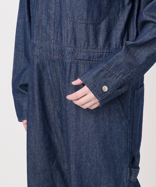 UNIVERSAL OVERALL(ユニバーサルオーバーオール)の「UNIVERSAL OVERALL SLOBE別注 デニムオールインワン 【洗濯機使用可能】(つなぎ/オールインワン・レディース・ブルー・38/36)」の11枚目の写真