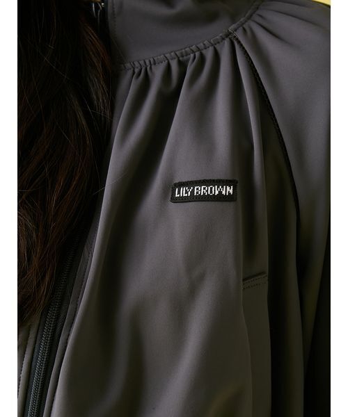 LILY BROWN(リリーブラウン)の「サンガード付きクールタッチラッシュガード(水着・レディース・チャコールグレー/ブルー/ホワイト・F)」の17枚目の写真
