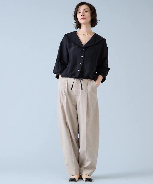Liesse（リエス）の「麻調カーブパンツ（その他パンツ・レディース・ナチュラル/チャコールグレー・2/3）」の4枚目の写真