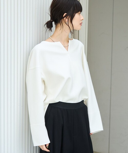 Rouge vif（ルージュヴィフ）の「ダブルフェイスプルオーバーブラウス/春服/オフィスカジュアル/レイヤードトップス/手洗い可能（シャツ/ブラウス・レディース・ホワイト/チャコールグレー/ベージュ・フリー）」の17枚目の写真