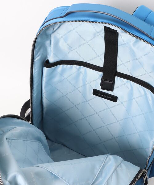 MICHAEL KORS(マイケルコース)の「A-LINE BKPK Backpack(バックパック/リュック・メンズ・ブルー系・FREE)」の4枚目の写真