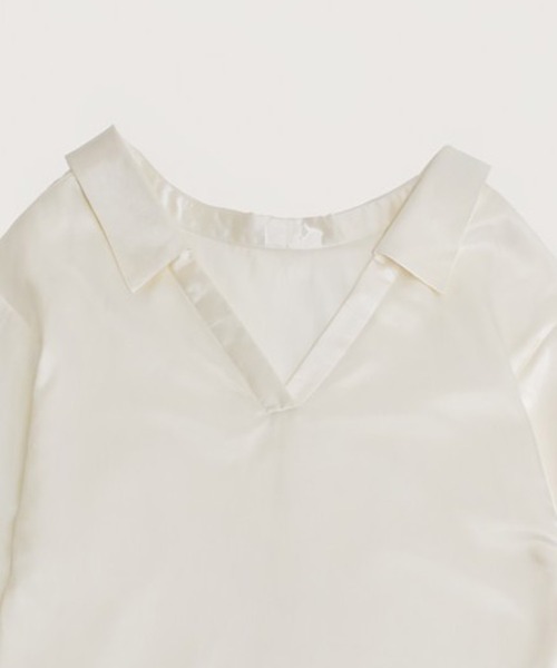 kiehtova（キエトヴァ）の「【kiehtova】EFFORTLESS V-NECK SHIRT/エフォートレスブイネックシャツ KTWR61（シャツ/ブラウス・レディース・ホワイト/ブルー・FREE）」の7枚目の写真