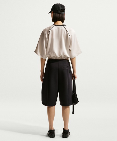 NIKE（ナイキ）の「NIKE AS WMNS NSW OFFLN WVN STN SS TOP / ナイキ ウィメンズ NSW OFFLN WVN STN SS トップ 【SP】（Tシャツ/カットソー・レディース・パープル/ブラック/ホワイト・S/M/L）」の21枚目の写真