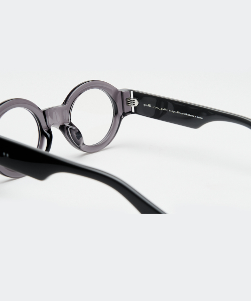 grafik:plastic（グラフィックプラスチック）の「moai 02 gray clear（メガネ・メンズ・その他・FREE）」の3枚目の写真